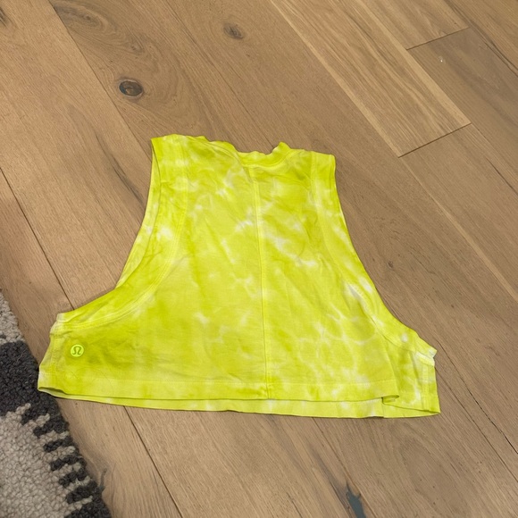 lululemon tank - Picture 2 of 2